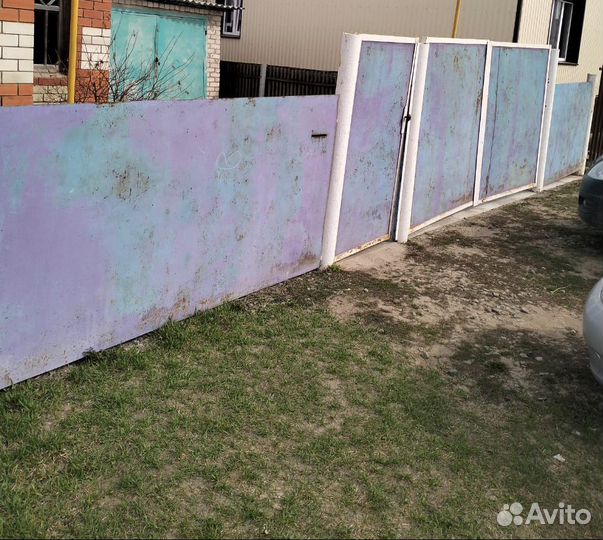 Ворота с калиткой распашные и забор