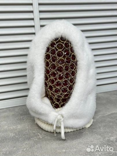 Капор женский зимний