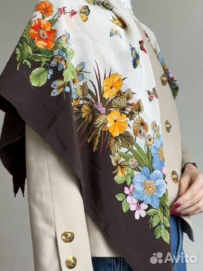 Шелковый винтажный платок emanuel ungaro