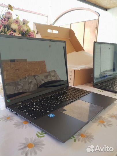 Офисный ноутбук (для работы, учёбы и т.д)