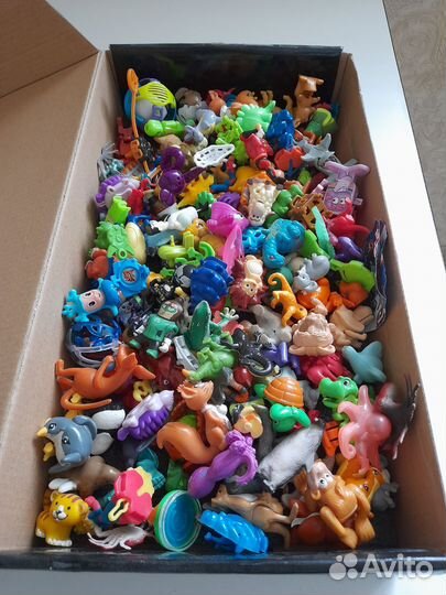 Коробка киндеров