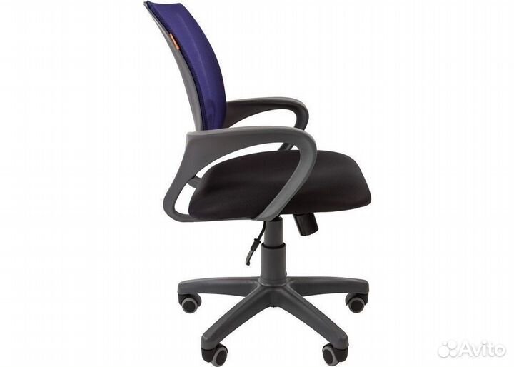 Офисное, компьютерное кресло 696