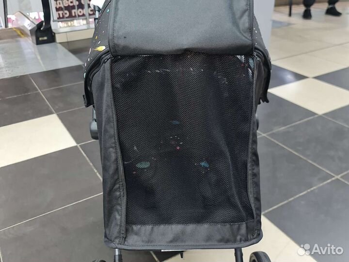 Коляска С перекидной ручкой