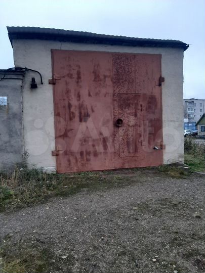 Гараж, > 30 м²