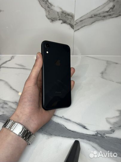 iPhone Xr, 64 ГБ
