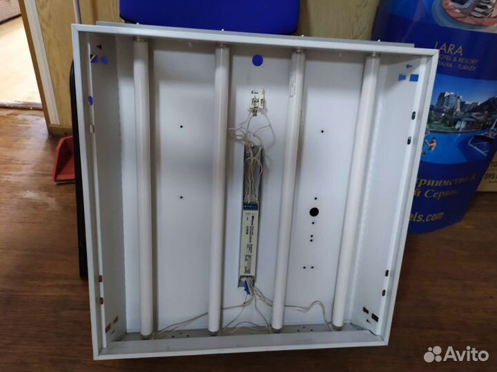 Светильник потолочный встраиваемый