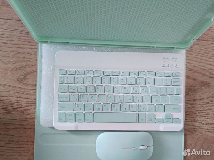 Чехол- клавиатура для Samsung Galaxy TabS7