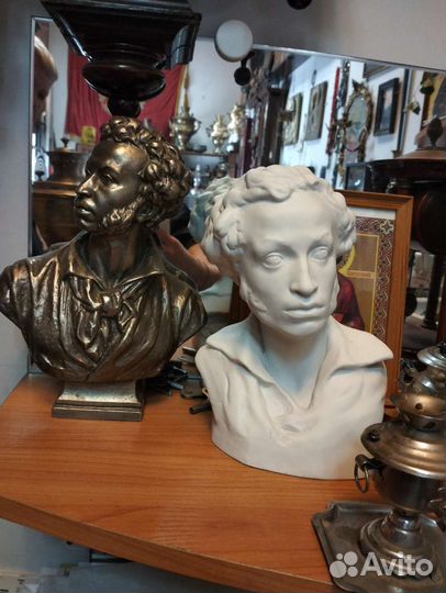 Бюст Пушкина фарфор, силумин