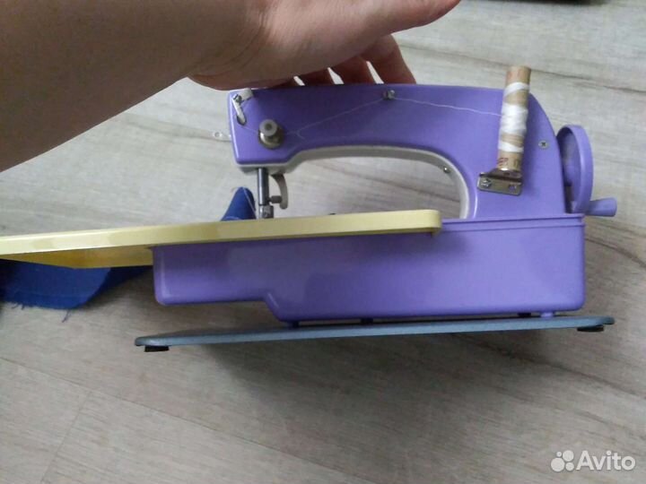 Советская детская швейная машинка. мшдм