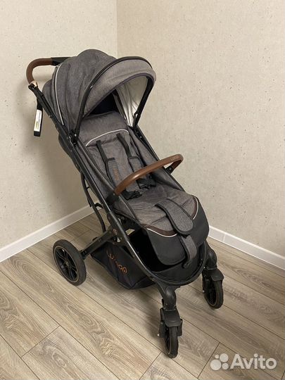 Прогулочная коляска luxmom 609