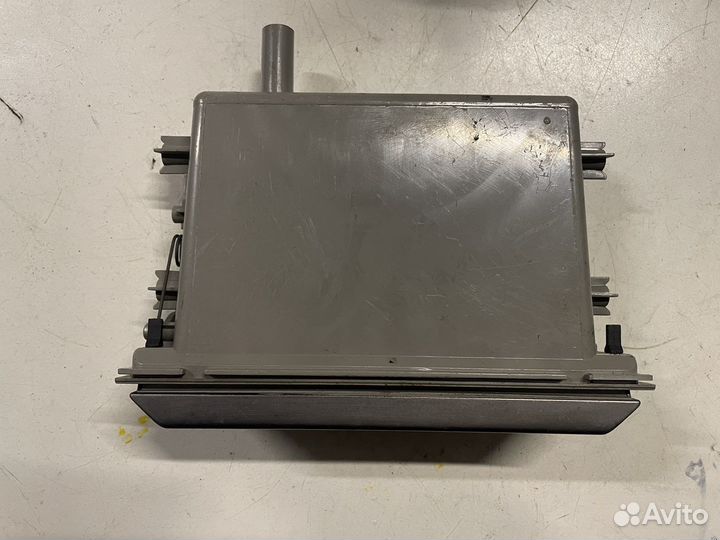 Ящик передней консоли Nissan X-Trail