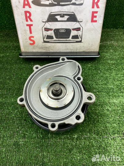 Насос водяной (помпа) на Mercedes C-Class, S204