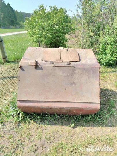 Бункер от комбайна