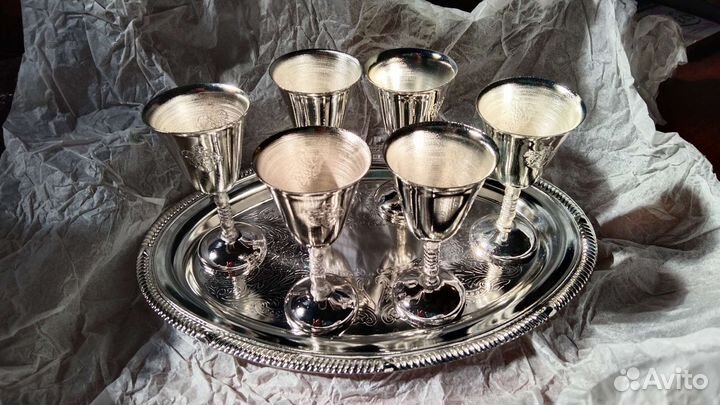 Подарочный набор рюмок с подносом 