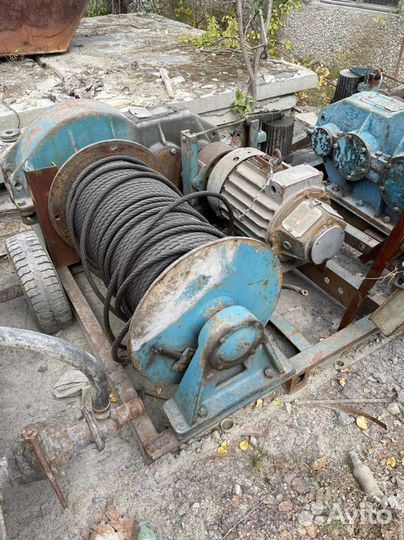 Мотор-редуктор ц3у-400 (8 WB)