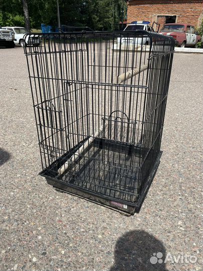 Большая клетка для птиц