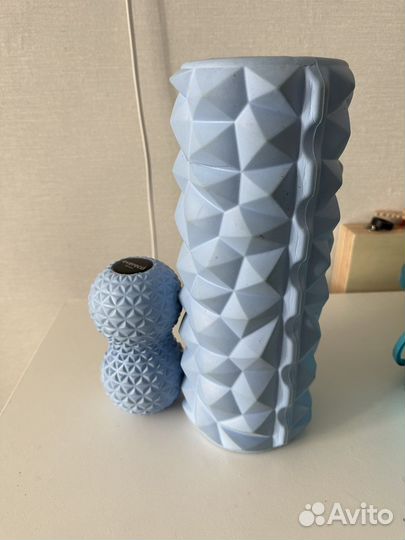 Массажный ролик для спины