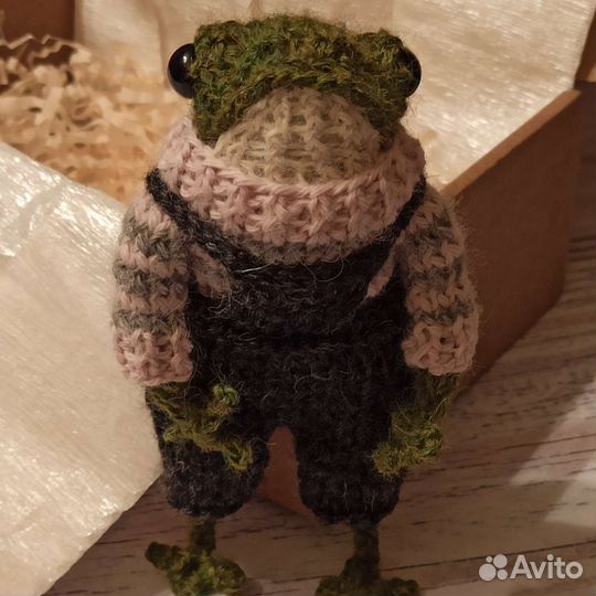 Вязаный лягушонок, лягушка в наличии и на заказ