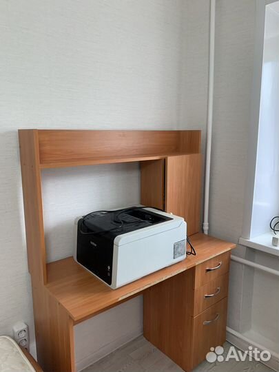 Письменный стол
