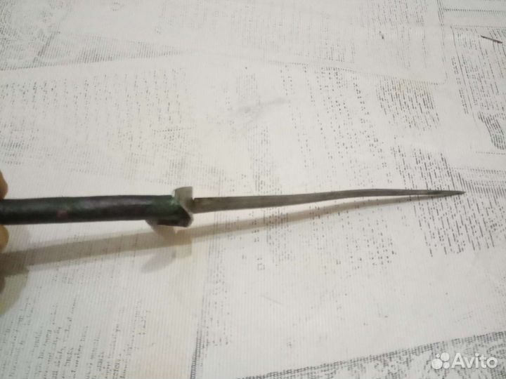 Клинок с двусторонний заточкой