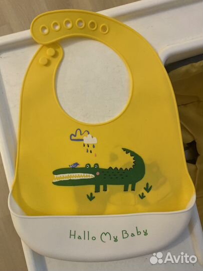 Нагрудник силиконовый