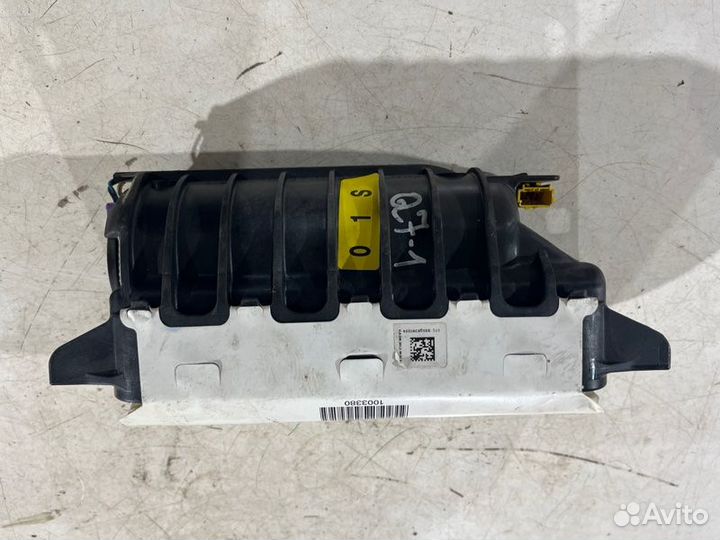 Подушка безопасности пассажирская (в торпедо) Audi