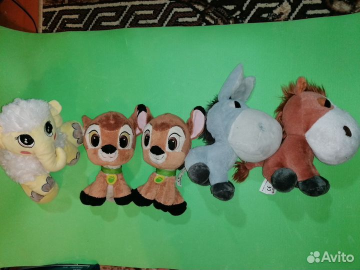 Мягкие игрушки и мешок вещей