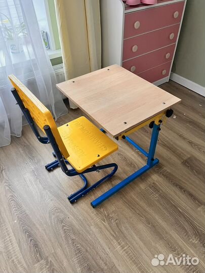 Растущая парта и стул