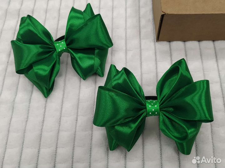 Резинка для волос бант
