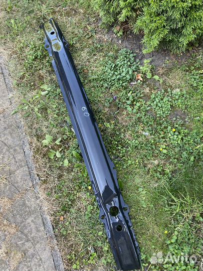 Задний усилитель бампера bmw e60