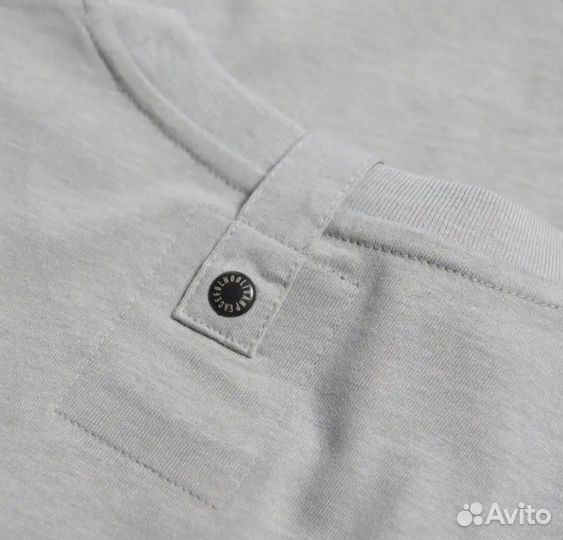 Футболка peaceful hooligan