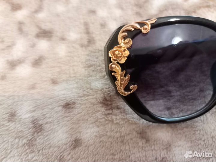 Солнцезащитные очки женские