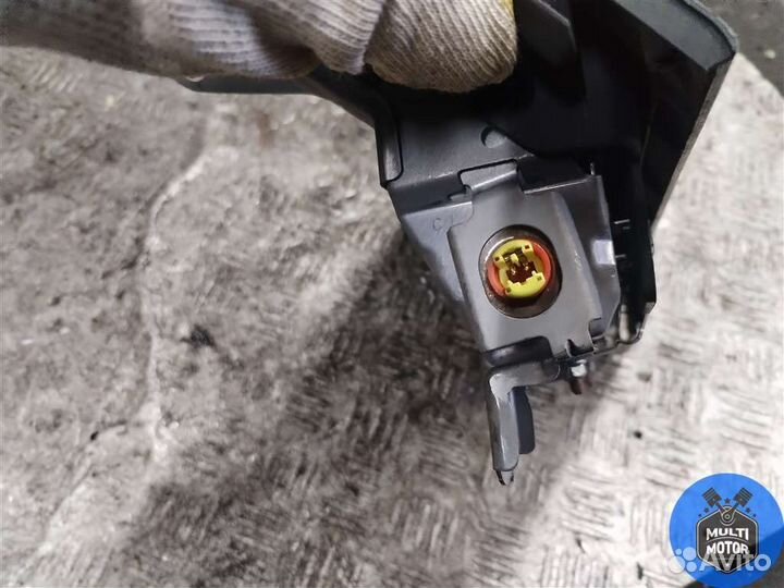 Подушка безопасности коленная toyota RAV 4 III