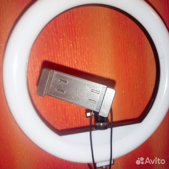 Кольцевая лампа со штативом