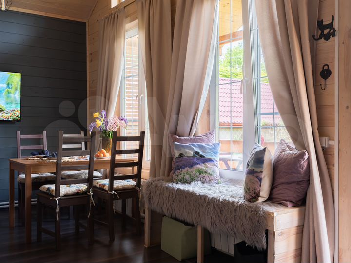 Дом 65 м² на участке 5 сот.