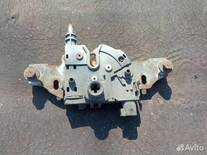 Замок капота Ford Mondeo 3