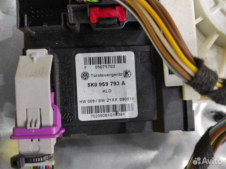 Стеклоподъемник передний правый Volkswagen Tiguan