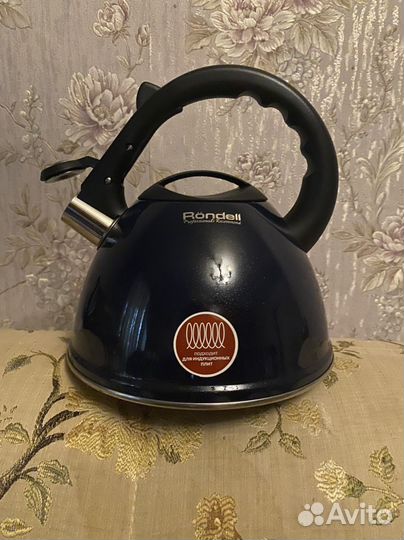 Чайник со свистком 
