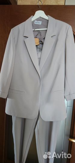 Брючный костюм женский 52 54