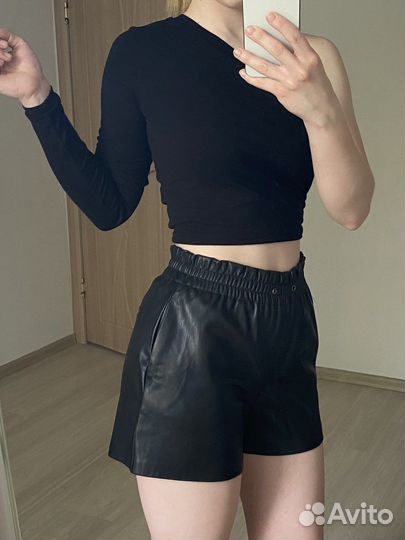 Кожаные шорты