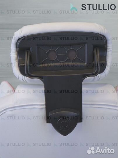 Офисное кресло (геймерское). Кресло для директора