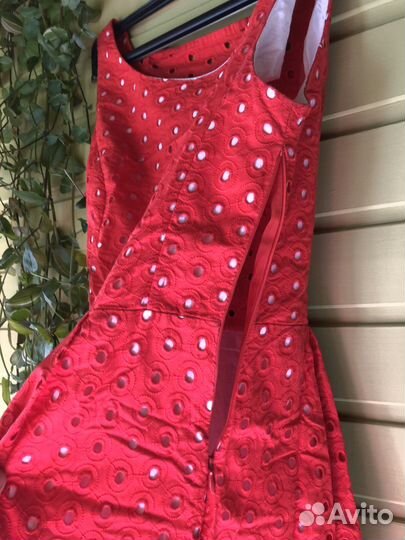 Платье с вышивкой ришелье