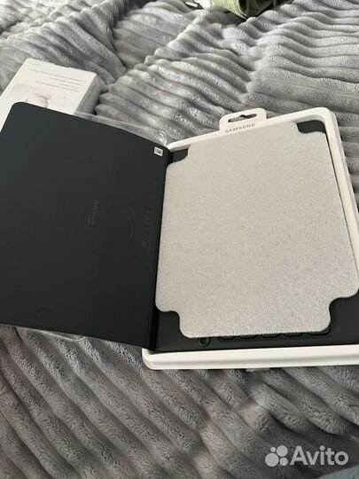 Чехол-клавиатура Samsung galaxy tab S3