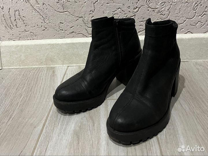 Ботинки женские