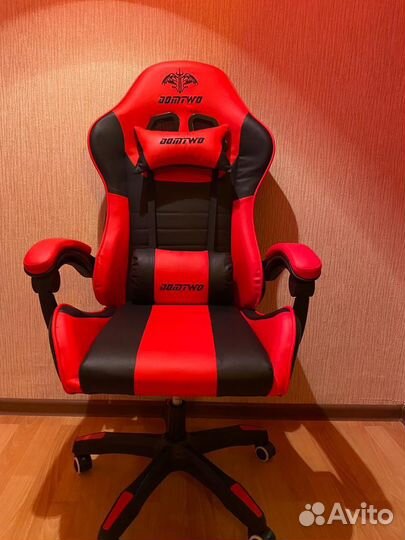 Игровое компьютерное кресло