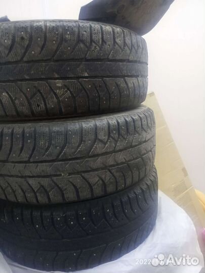 Bridgestone Ice Cruiser 7000 205/55 R16