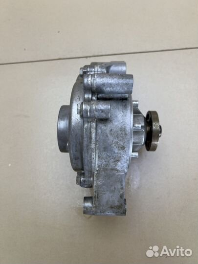 Помпа Opel Insignia 2.0 Turbo