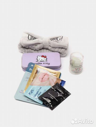 Подарочный набор косметики для девушек / женщин