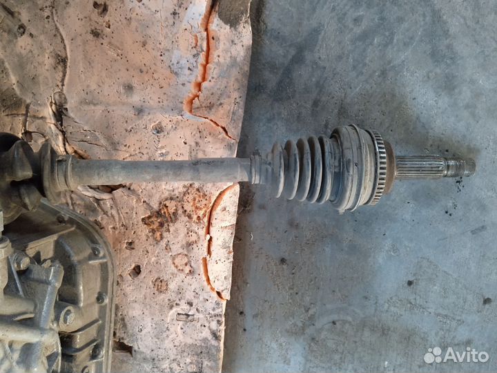 Привод левый Тойота Королла Филдер E140