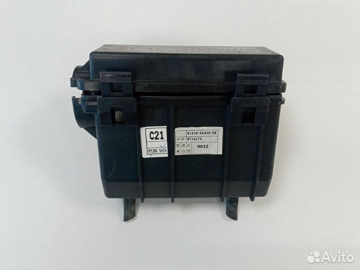 Корпус блока предохранителей Hyundai County 2004